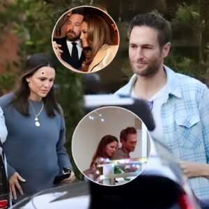 BREAKING: Jennifer Garner enjoys dinner date with boyfriend John Miller in LA amid Ben Affleck and JLo divorce -141