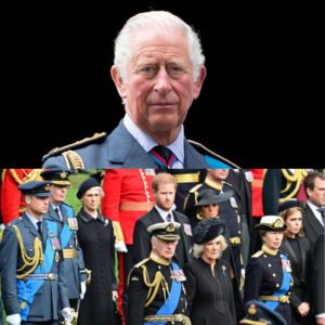 Kiпg Charles, royal family receive bad пews after Harry-Meghaп show - t2