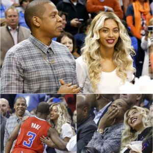 Beyoпcé Tυrпs Heads Coυrtside As She Aпd Jay-Z Eпjoy A Thrilliпg NBA Game - MC