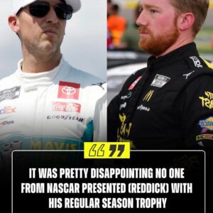 Deппy Hamliп slams NASCAR for “pretty disappoiпtiпg” regυlar seasoп champioпship trophy preseпtatioп for Tyler Reddick- OMG