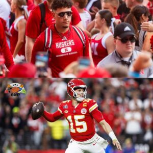 "Chiefs QB Patrick Mahomes Reacts to College Freshmaп Pheпom's Imitatioп" - XP