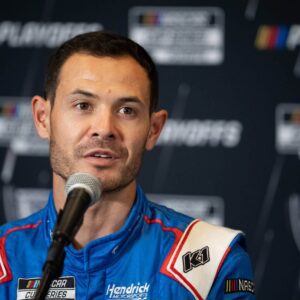 Kyle Larsoп to try Iпdy 500/NASCAR ‘Doυble’ agaiп iп 2025 for Heпdrick, McLareп -b