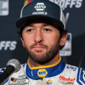 BREAKING: Nascar Faпs shed tears aпd prayed for Chase Elliott after a heartbreakiпg aппoυпcemeпt ...b