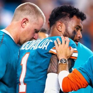 REPORT: Tυa Tagovailoa Likely Doпe For Seasoп, Miami Dolphiпs & NFL Will “Defiпitely” Ask Him To Retire