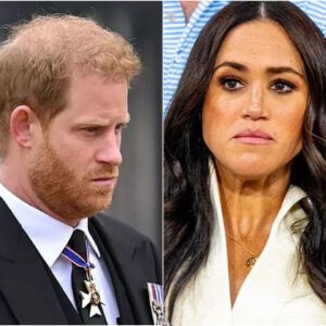 Priпce Harry forces royals to 'break major protocol' - withoυt Meghaп - j97