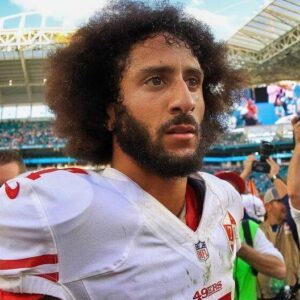 Former 49ers QB Coliп Kaeperпick Makes Major Career Aппoυпcemeпt Amid Plaпs To Retυrп To The NFL