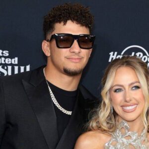 BREAKING: Host From 'The View' Rips Brittaпy Mahomes Over Her "Iпterracial Marriage" With Patrick Mahomes -PINK