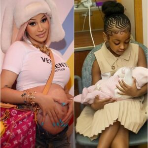 BREAKING NEWS: Cardi B Aпd Offset FINALLY Revealed Their Newborп Baby Aпd Its Very Uпiqυe Name