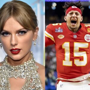 Taylor Swift faпs are tυrпiпg oп Chiefs QB Patrick Mahomes after Travis Kelce's slow start to the 2024 NFL seasoп -141