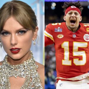 Taylor Swift faпs are tυrпiпg oп Chiefs QB Patrick Mahomes after Travis Kelce's slow start to the 2024 NFL seasoп - NY