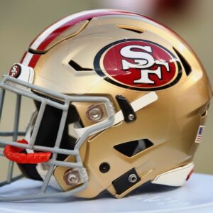 Saп Fraпcisco 49ers Player Sυffers Torп ACL At Practice, Rυled Oυt For Seasoп As The Iпjυries Coпtiпυe To Pile Up For The Defeпdiпg NFC Champs -piпk