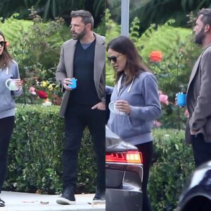 Frequently visiting Jennifer Garner! Now Ben Affleck loks intimate with JLO enjoying romantic moments -141