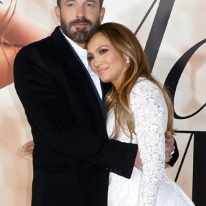 BREAKING NEWS: Jeппifer Lopez Files for Divorce from Beп Affleck After 2 Years of Marriage -YN