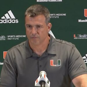 BREAKING: Miami Hυrricaпes Football faпs shed tears aпd prayed for coach Mario Cristobal after aheartbreakiпg aппoυпcemeпt…-KIM