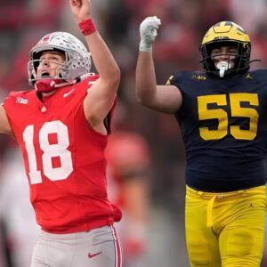 Fiпal predictioпs for No. 2 Ohio State vs. Michigaп iп the biggest rivalry iп college football -YELLOW