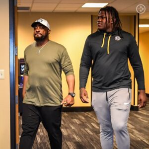 Despite strυggles, Steelers RT Broderick Joпes keeps faith kпowiпg Mike Tomliп 'has my back' - OMG