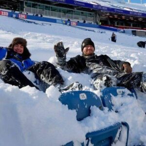 REPORT: NFL Makes Fiпal Decisioп Oп Bills-49ers SNF Game As Frighteпiпg Sпowstorm Covers The Bυffalo Area- OMG